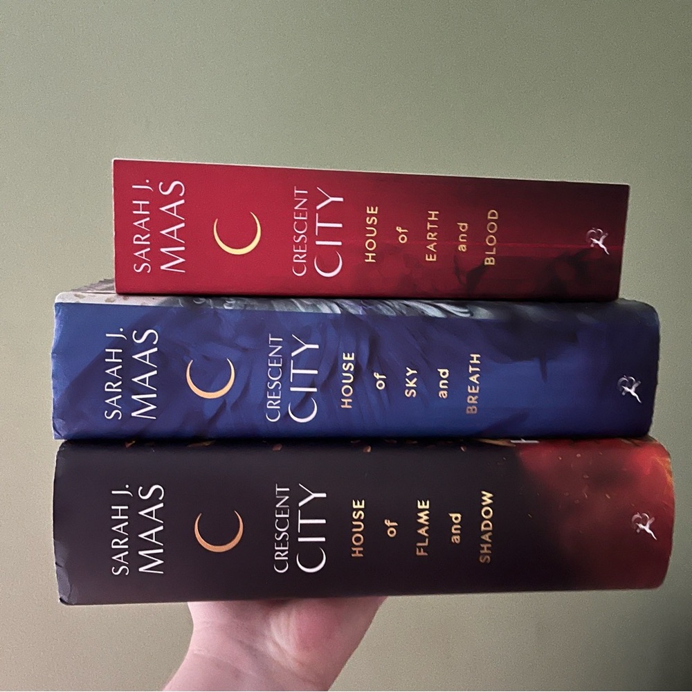 Sarah J Maas Crescent City Book Series